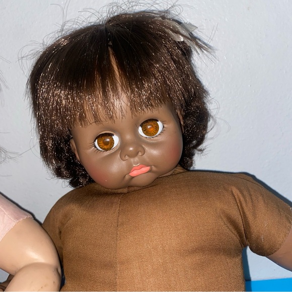 Two vintage madame Alexander dolls year 77,&65 19” - Picture 9 of 13